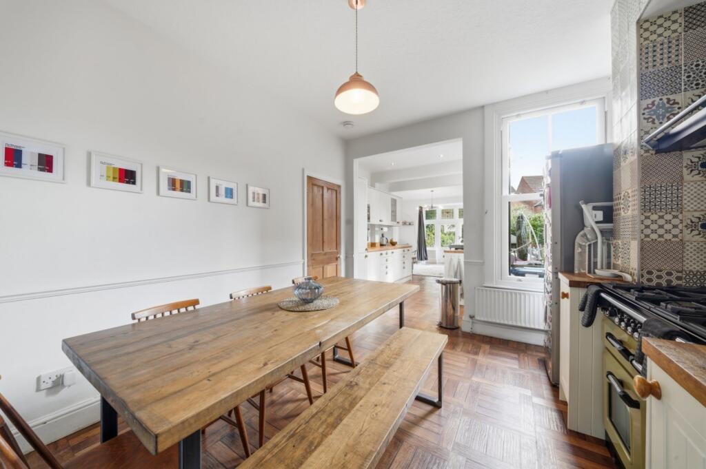 House in Nottingham, West Bridgford - More