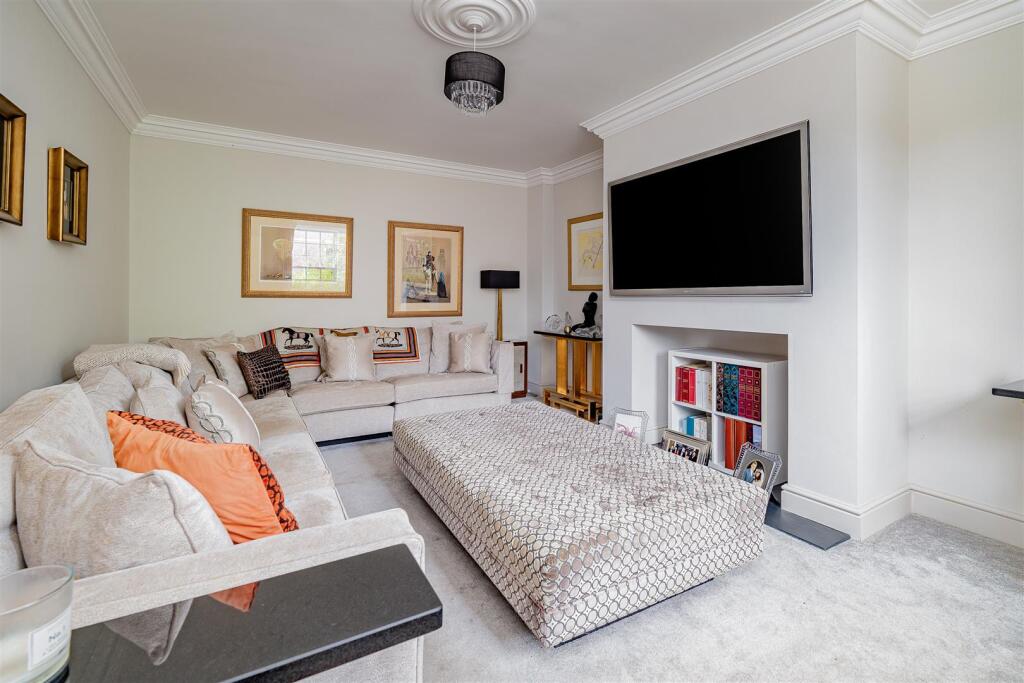 House in Shrewsbury, Shropshire - View 3