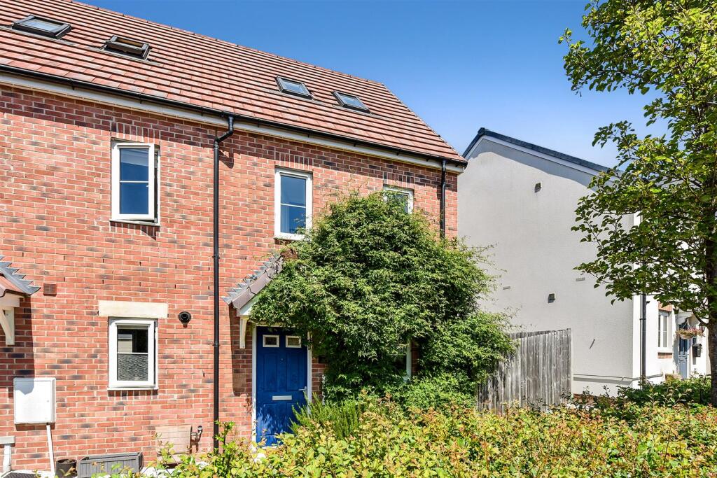 Halter Way, Andover - View 2