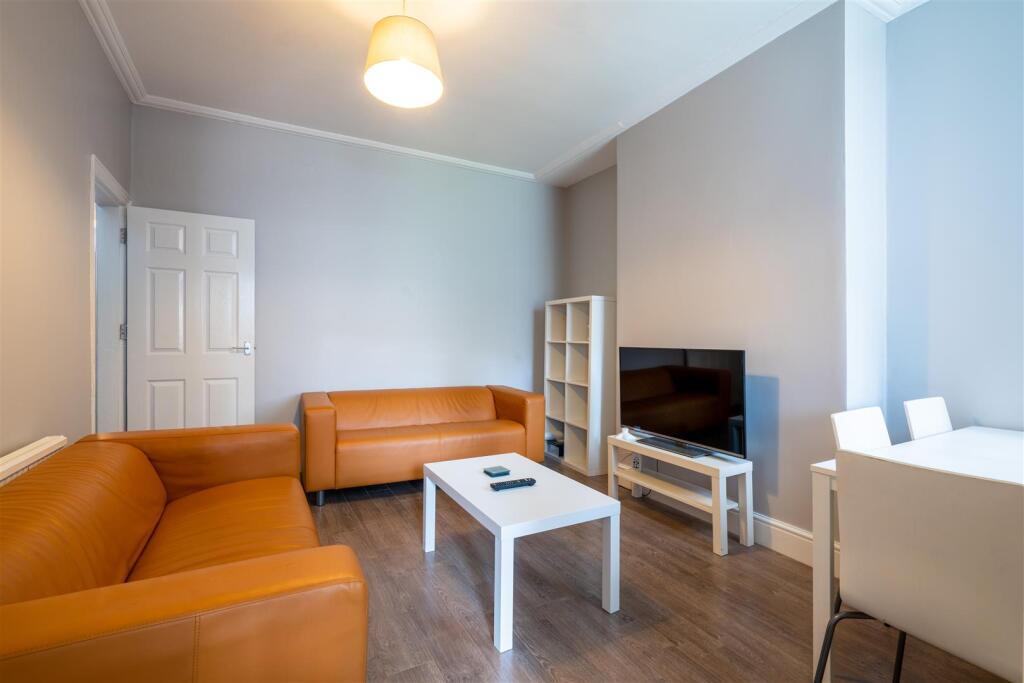 House in Sheffield - View 5