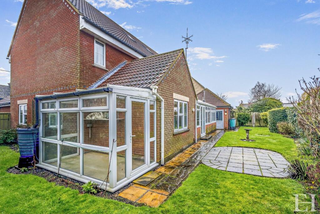 5-bed detached on Cansey Lane, Manningtree, CO11 2XF, £550,000
