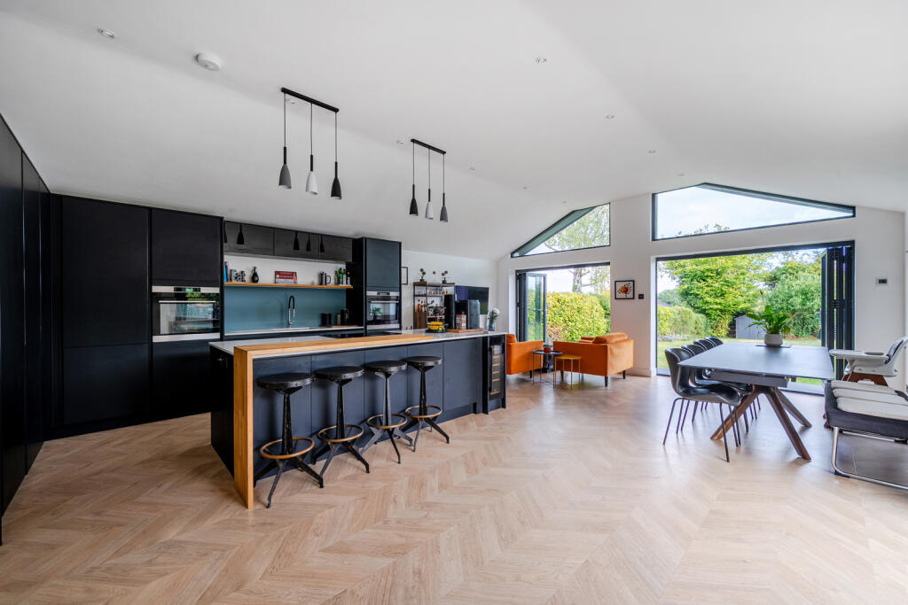 House in Guildford, West Horsley - View 3