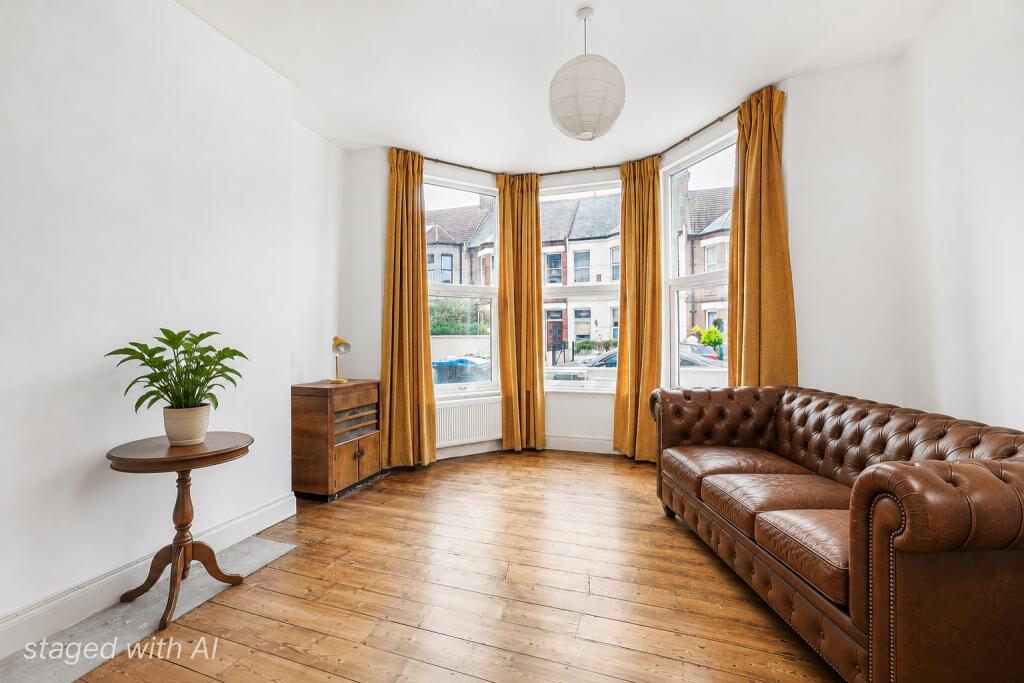 House in Canterbury - View 2