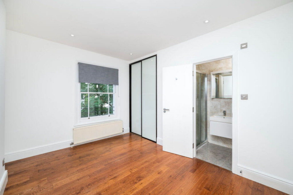 Apartment in London - View 4