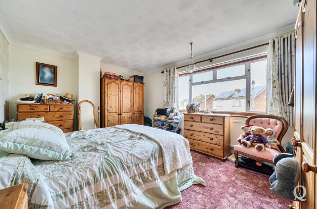 House in Swale, Grove Park, Milton Regis - More