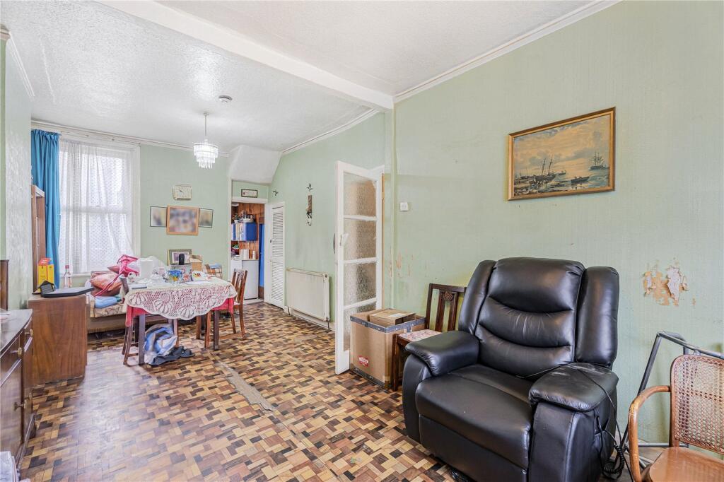 House in London - View 4