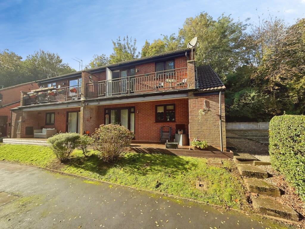 Main image of property: Beaulieu Close, Kidderminster, DY11