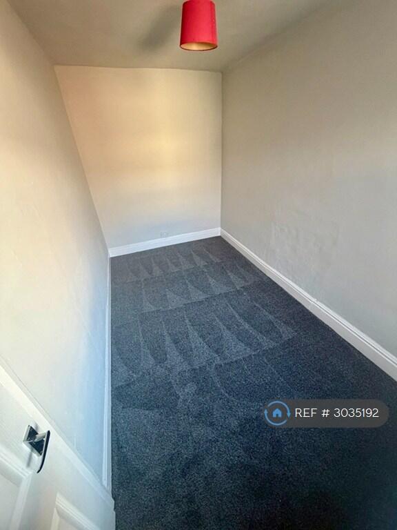House in Lancaster - View 5