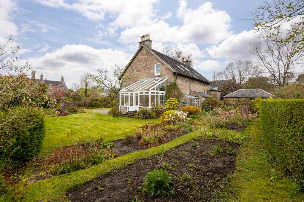 58, Colquhoun Street, Helensburgh, Argyll And Bute, G84 photo 3
