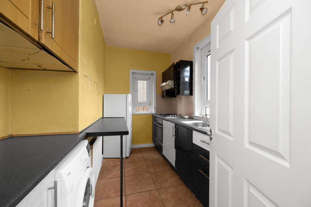 Apartment in Dunfermline, Fife - More