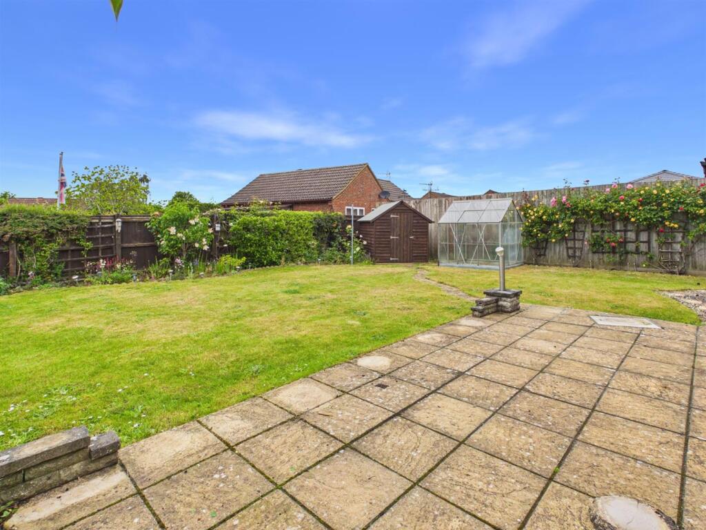 Alexandra Way, Downham Market photo 2