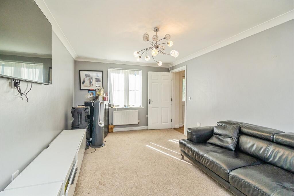 House in Woburn Sands, City of Milton Keynes - View 4