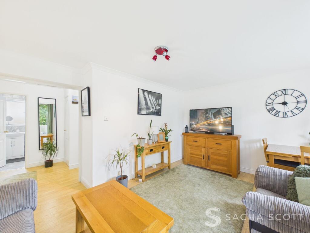 Apartment in London, Royal Borough of Kingston upon Thames - View 3