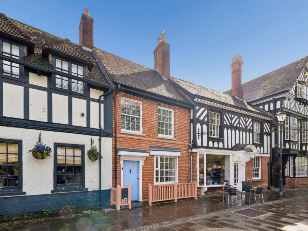 Main image of property: Windsor End, Beaconsfield, HP9