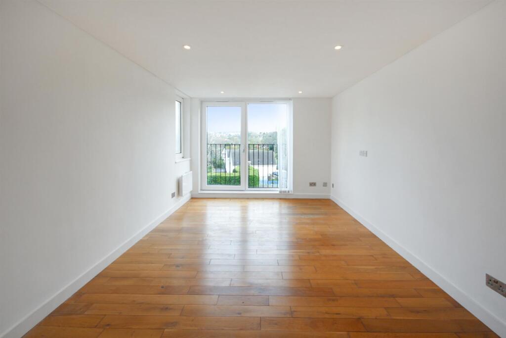 Apartment in Brighton, Westdene - View 2