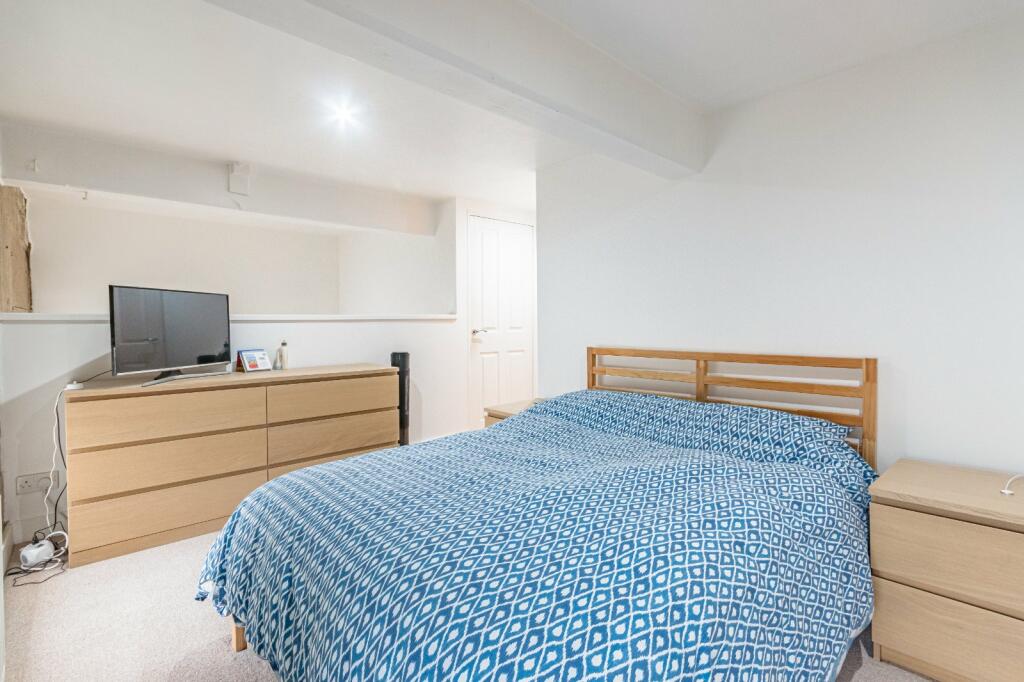 Additional image 3 of The Locks, Bingley, Bradford, BD16