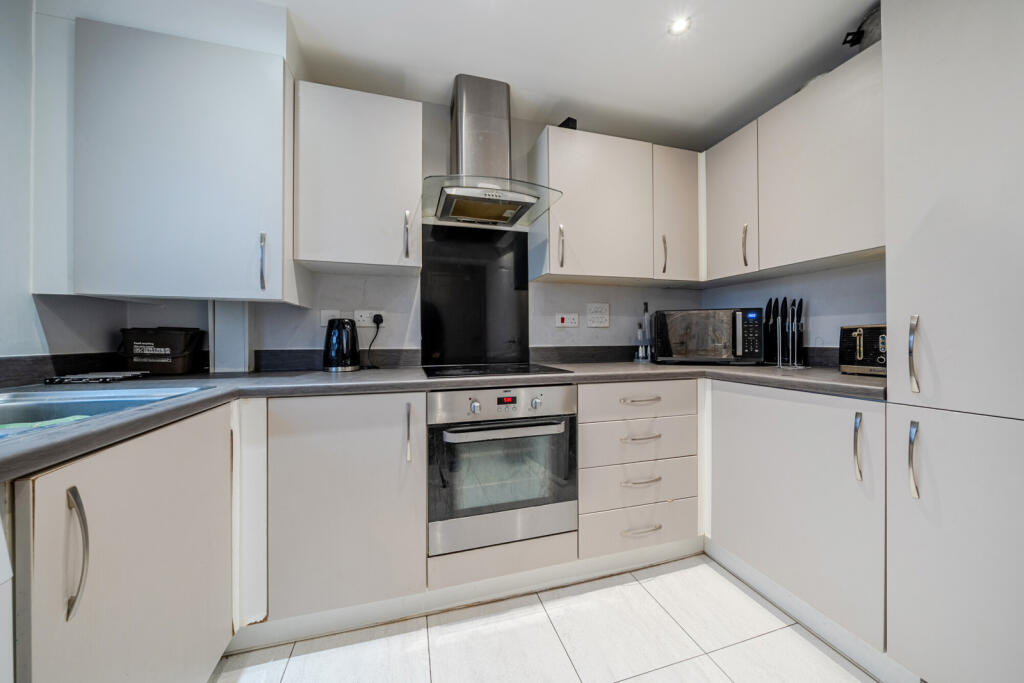 Slade Green Road, Erith photo 4