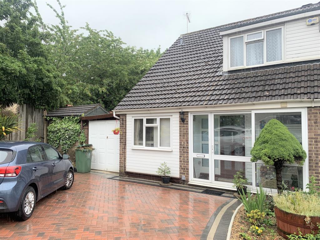 Main image of property: Maidenhead, Berkshire, SL6