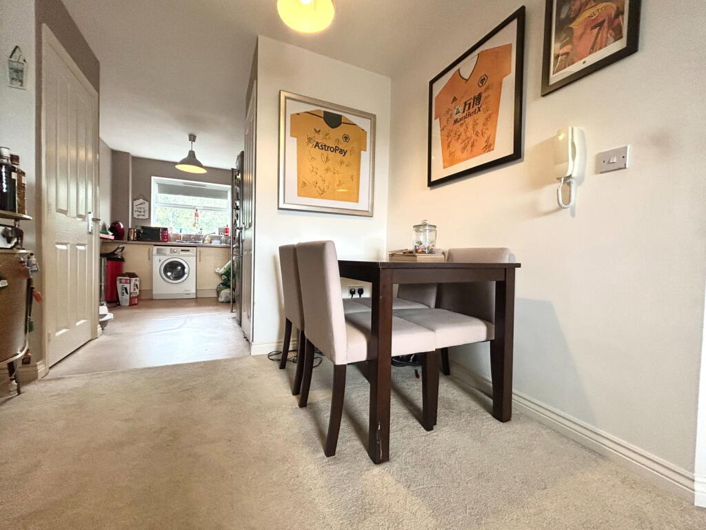 Apartment in Dudley, Dibdale, Upper Gornal - View 3