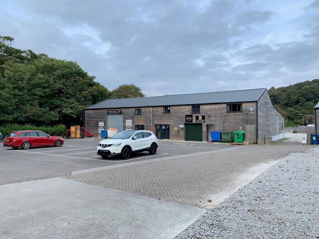 Offices & Workshops To Rent, Nr Redruth, TR16 4QG photo 5