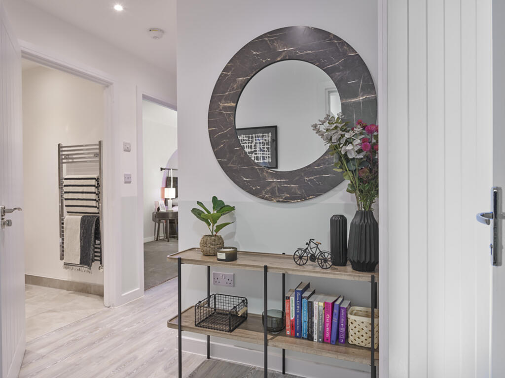 Apartment in Crawley, Forge Wood - More