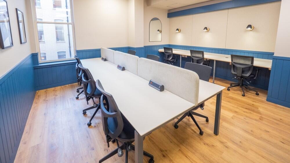 Main image of property: 76 King Street, Manchester