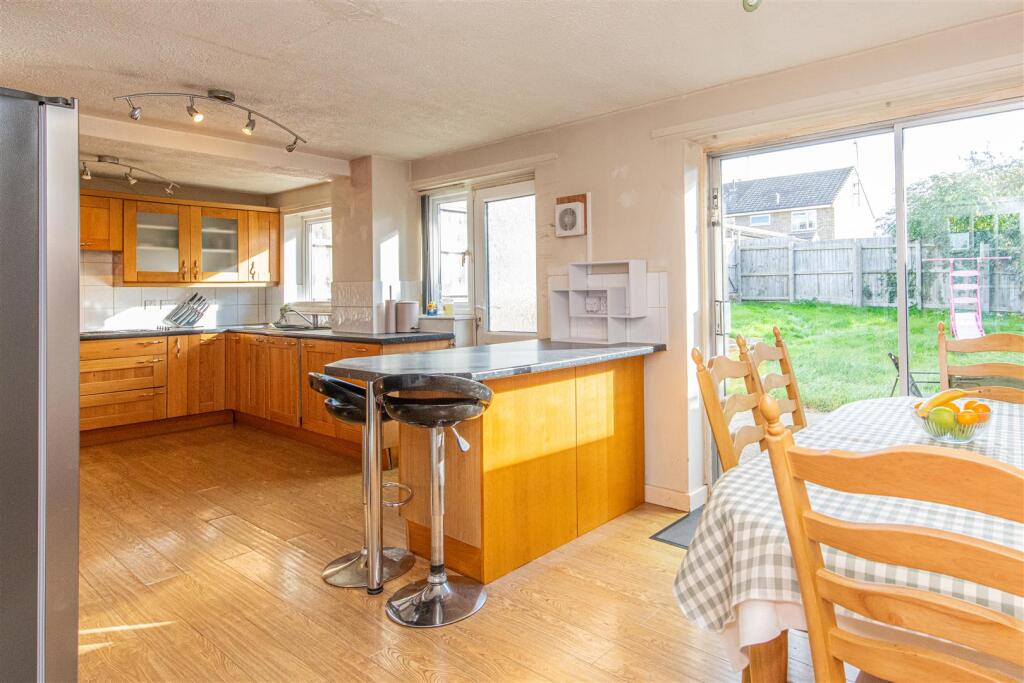 Lomond Drive, Kettering photo 2
