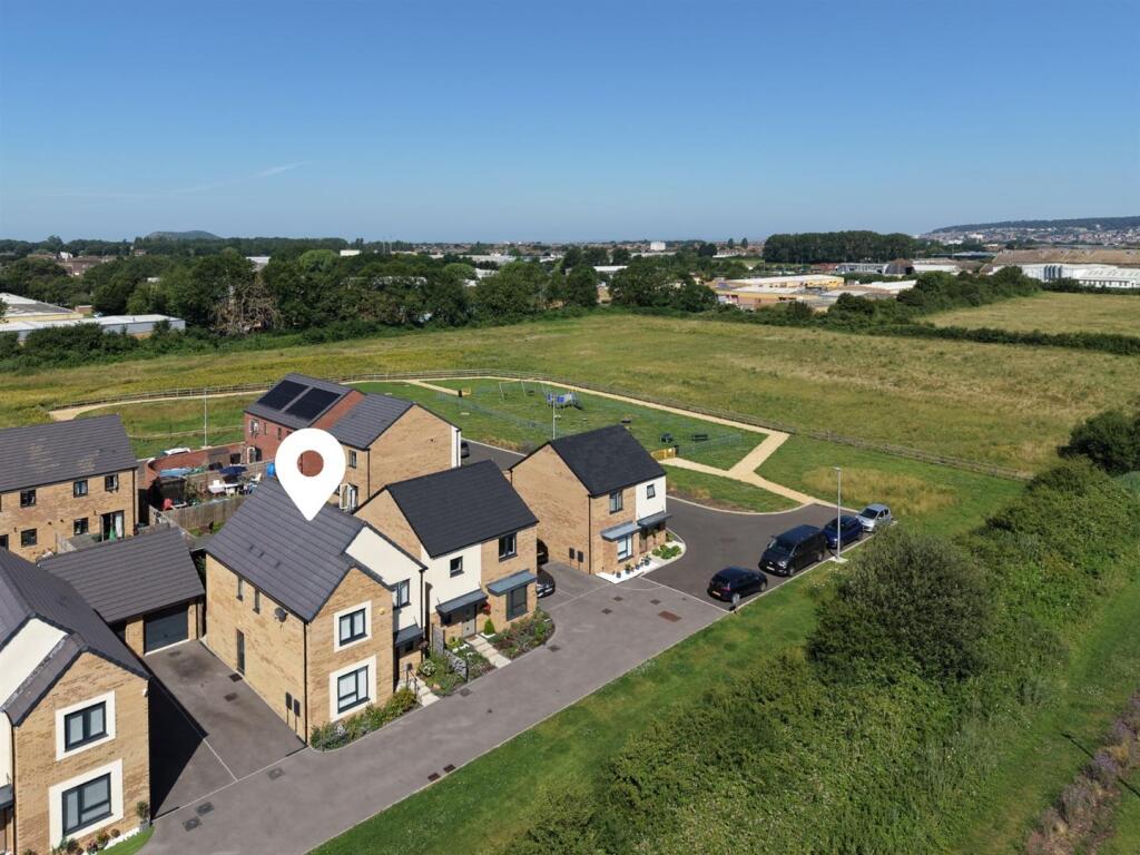 Ten Acres Close, Weston-Super-Mare - View 3