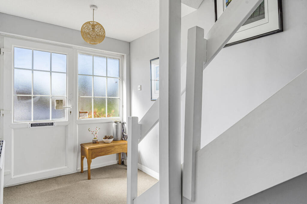 House in Gloucester - View 5