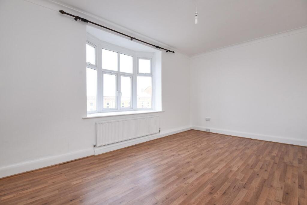 Apartment in London, Bellingham, Catford South - View 5