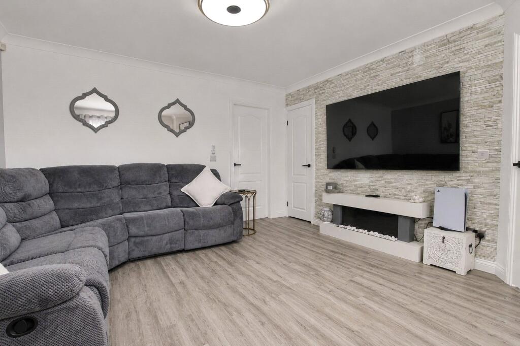 House in Billingham, Stockton-on-Tees - View 5