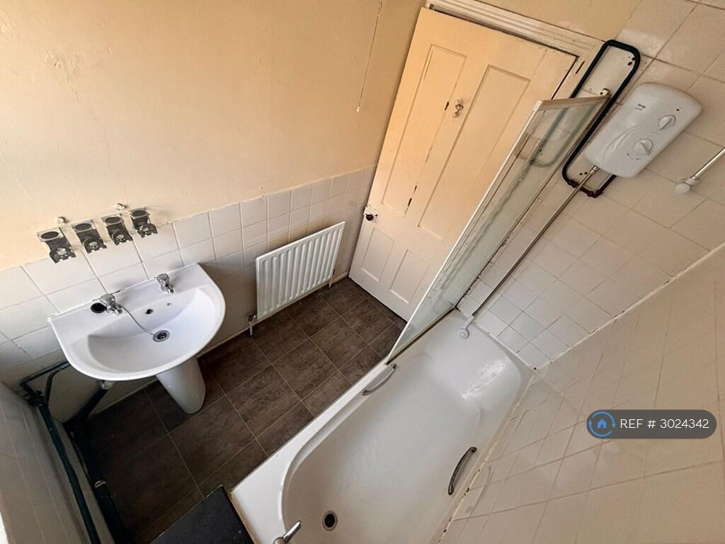 Apartment in Bristol - More
