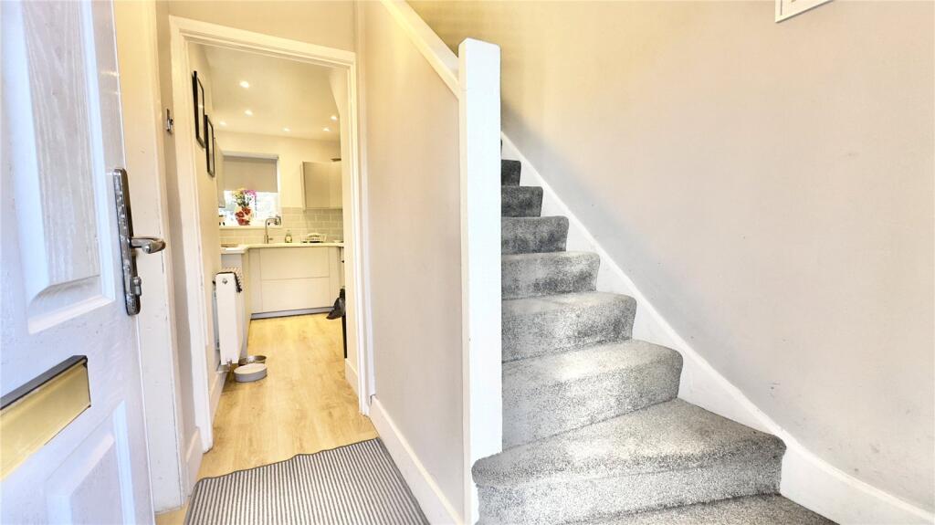 Bridgenorth Road, Pensby, Wirral, CH61 photo 3