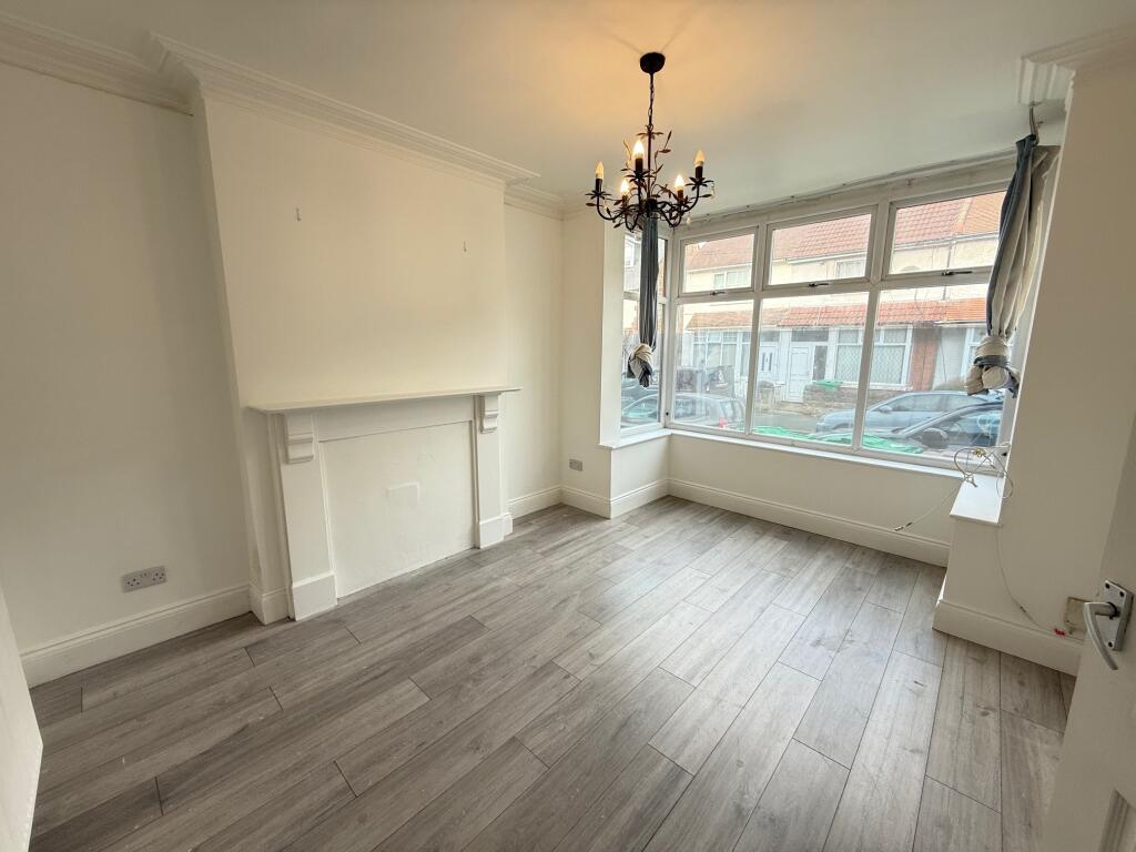 House in Nottingham - View 2