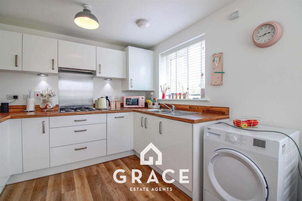 House in Ipswich, Sproughton - View 4