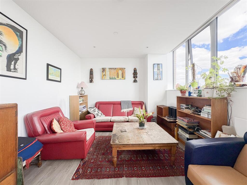 Apartment in Tonbridge - View 4