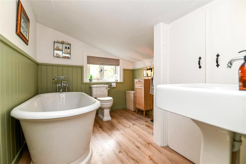 House in New Forest, New Milton - View 4