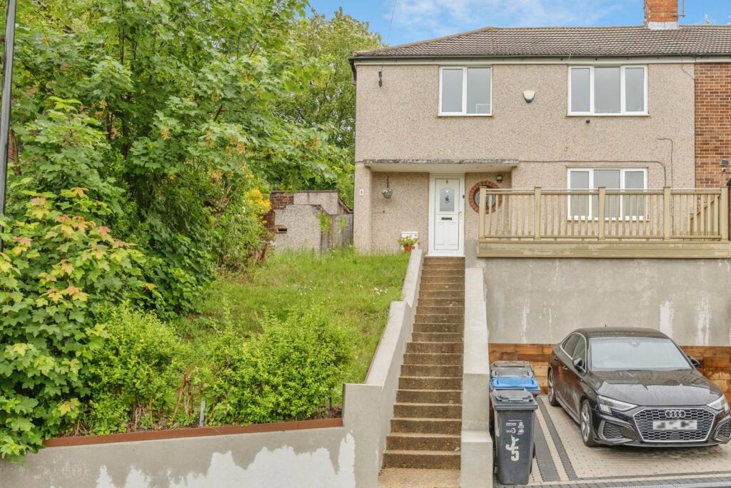 Main image of property: Somerton Close, Surrey, CR8