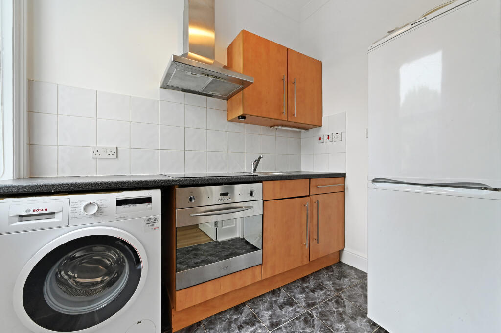 1 bedroom block of apartments for rent