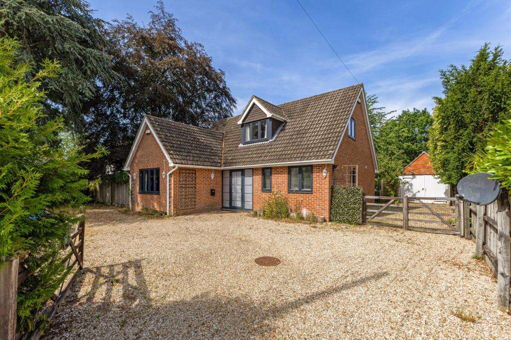 Main image of property: Lyndhurst Road, Brockenhurst, Hampshire, SO42