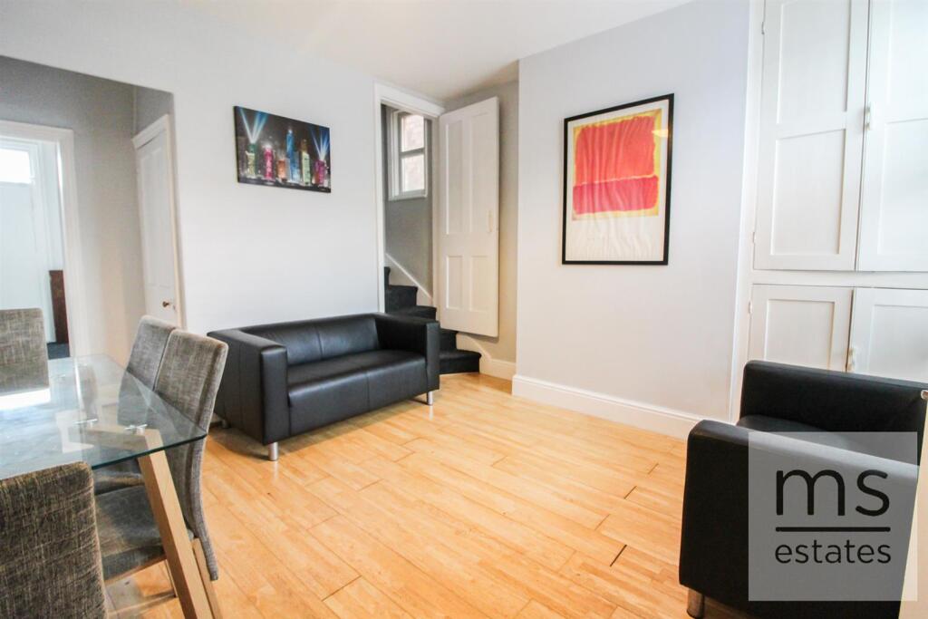 Main image of property: BILLS INCLUDED £125pppw Ednaston Road, Dunkirk, Nottingham