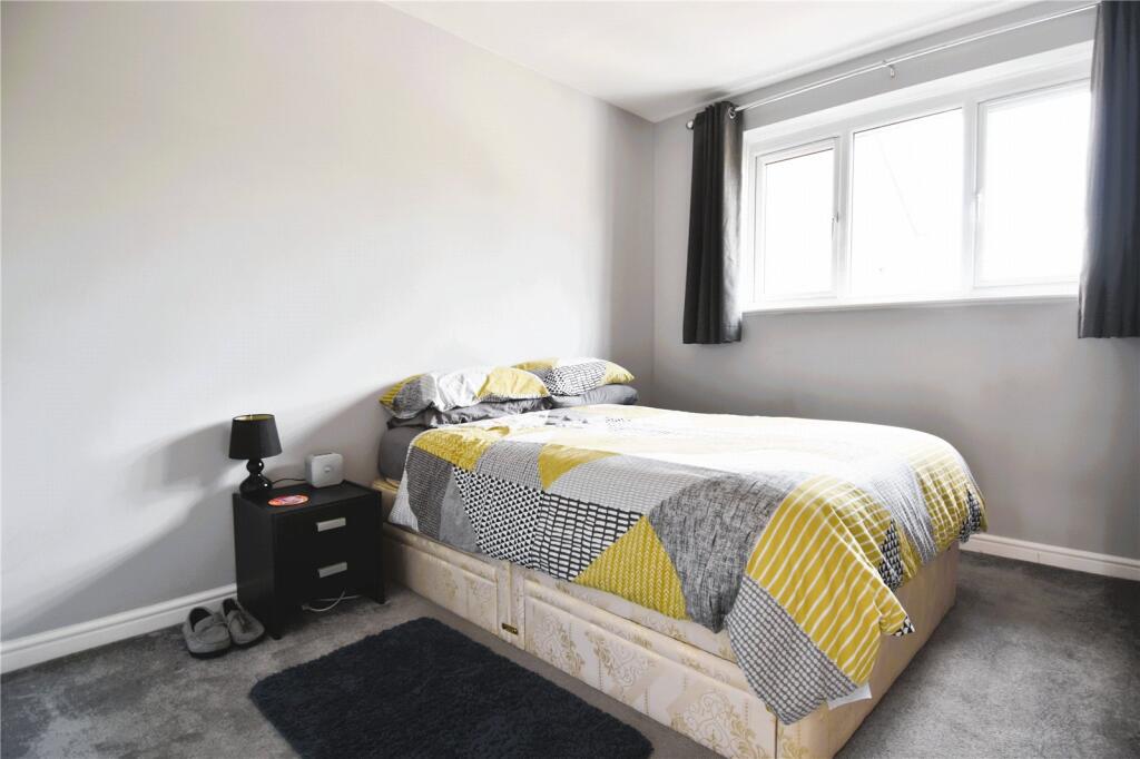 Apartment in Worcester - More