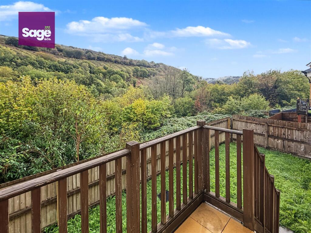 House in Newbridge, Caerphilly - More