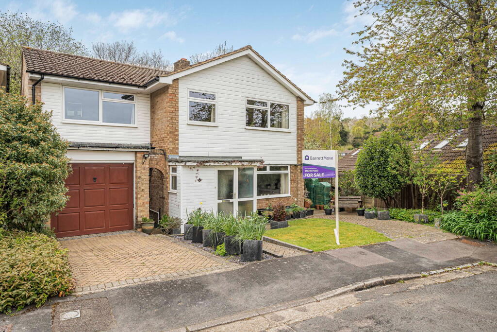 Main image of property: Goodwood Rise, Marlow, SL7 3QE