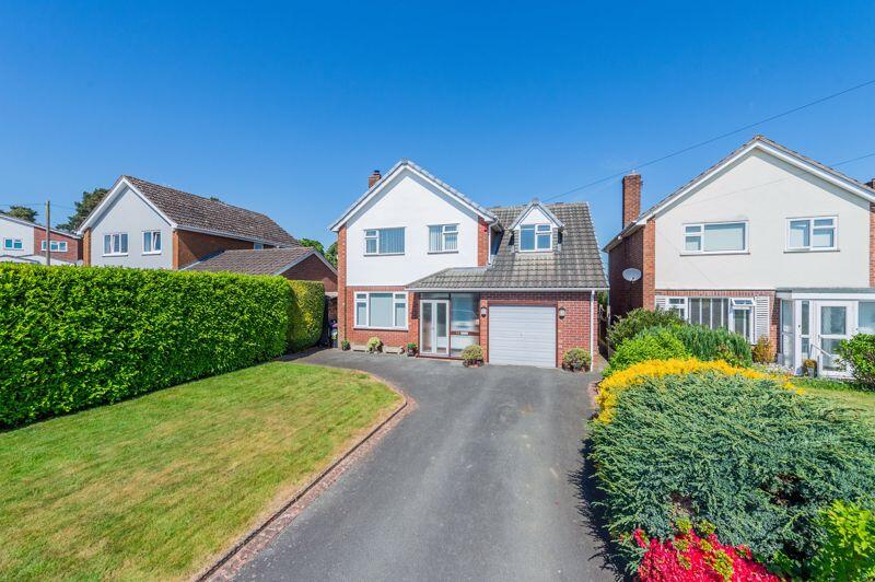 4-bed detached on Croeswylan Lane, Oswestry, £399,950
