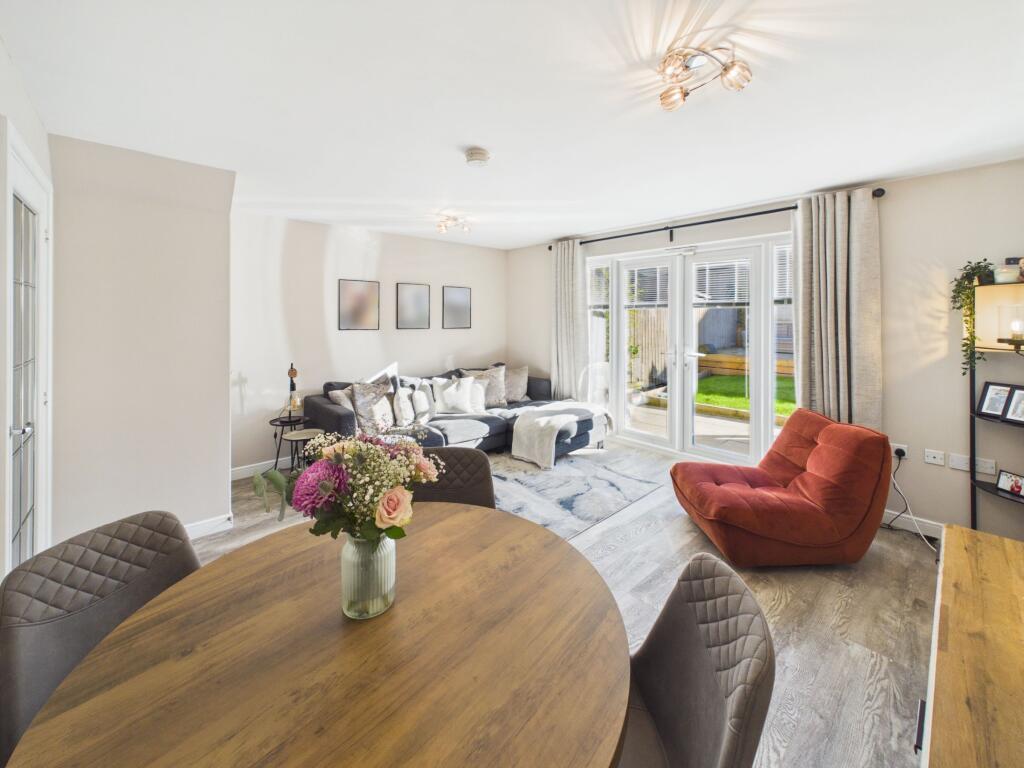 House in Bargeddie, Kirkwood - View 4