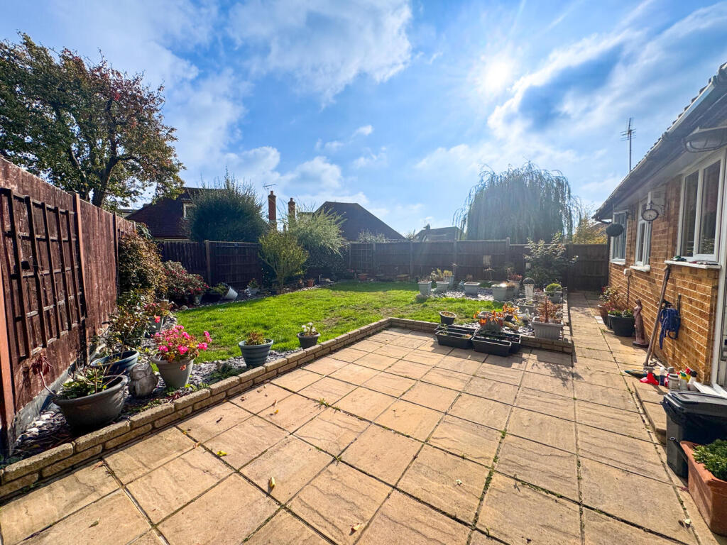 Hillborough Road, Westcliff-On-Sea photo 2