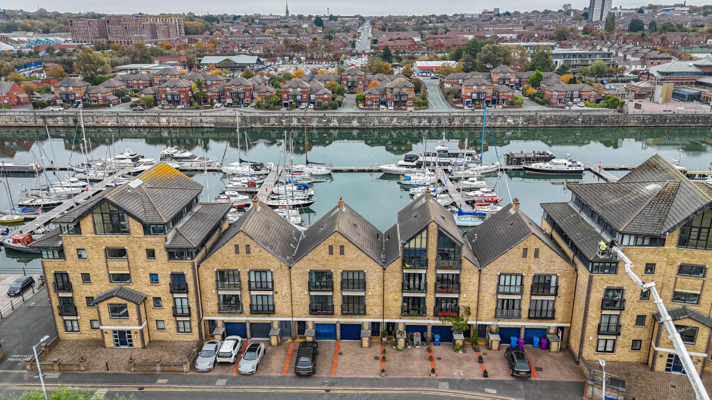 South Ferry Quay, Liverpool, Merseyside, L3 4EE photo 2