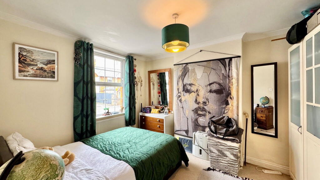 Apartment in Reading - More