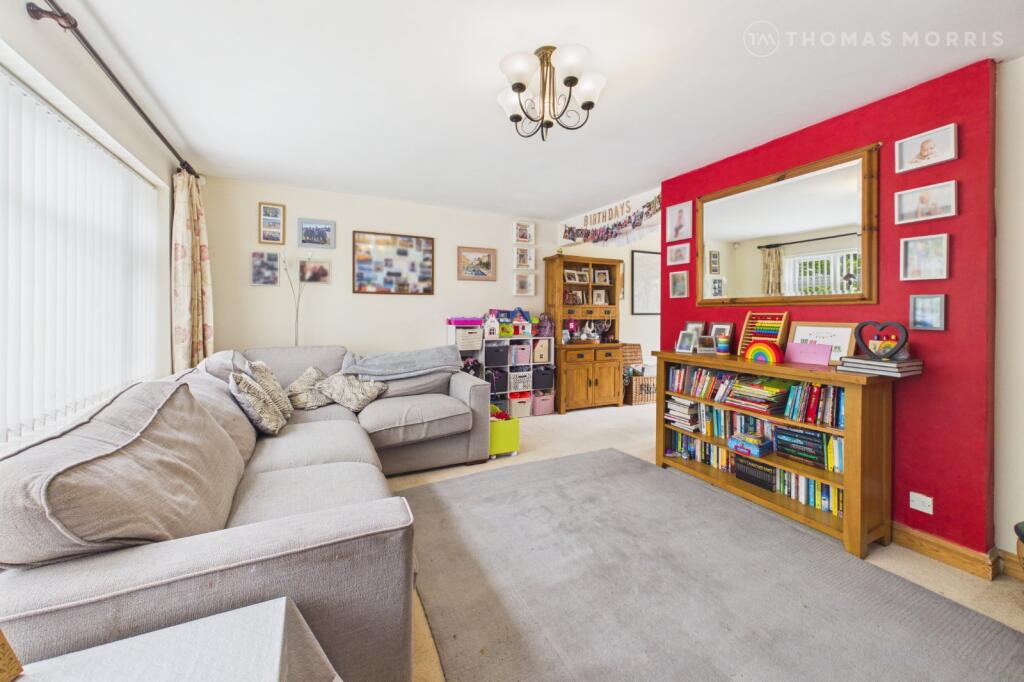 Roundhouse Drive, Perry, Huntingdon, Cambridgeshire, PE28 photo 3